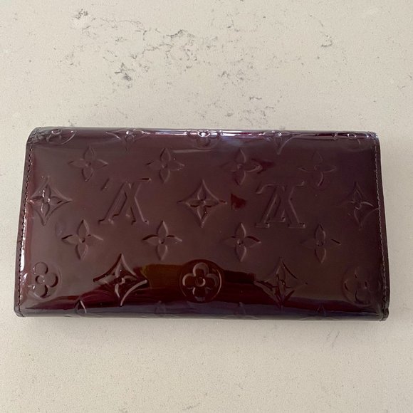 Louis Vuitton Sarah Wallet - Picture 7 of 12